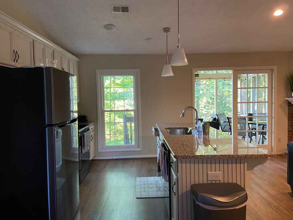Kitchen with appliances