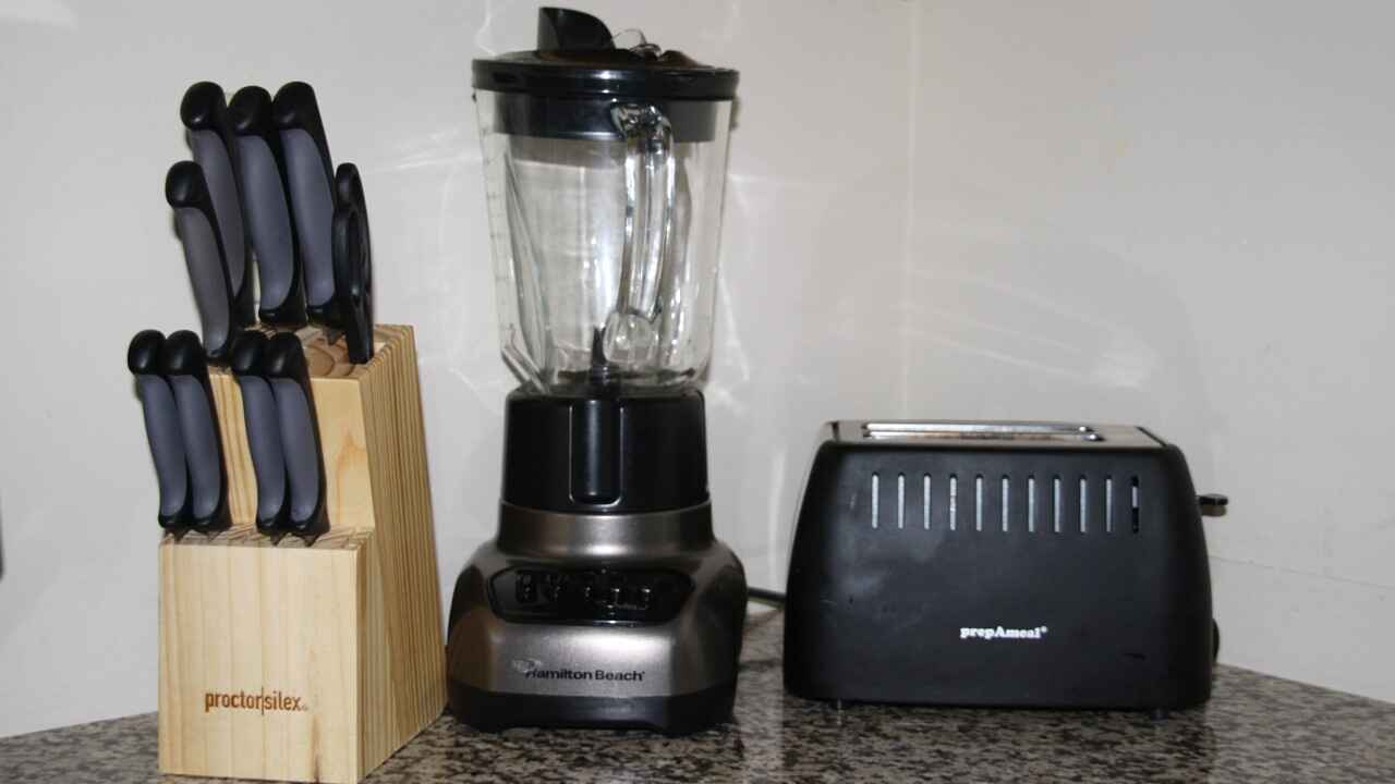 Kitchen amenities
